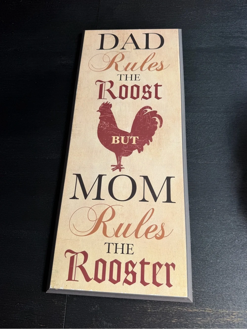 Source Unknown Cream and Burgundy 'Dad Rules the Roost' Rooster Wall Sign